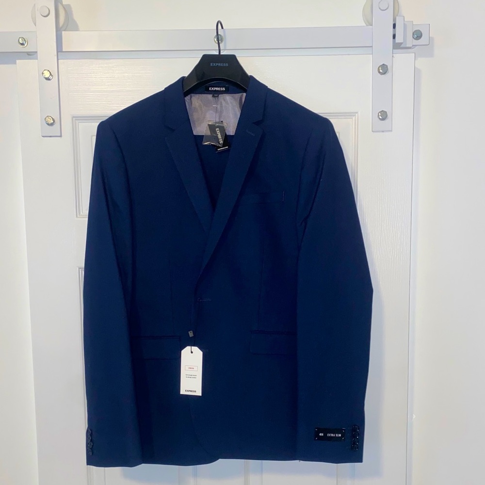 Express men’s slim fit navy blue suit NWT